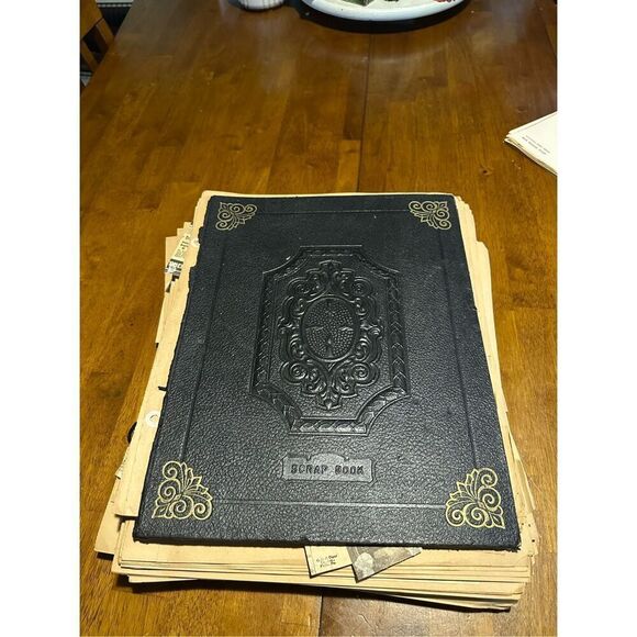 Vintage 1930s Large Radio News Clippings Scrapbook Memorabilia Glenn Riggs Etc - Picture 1 of 14